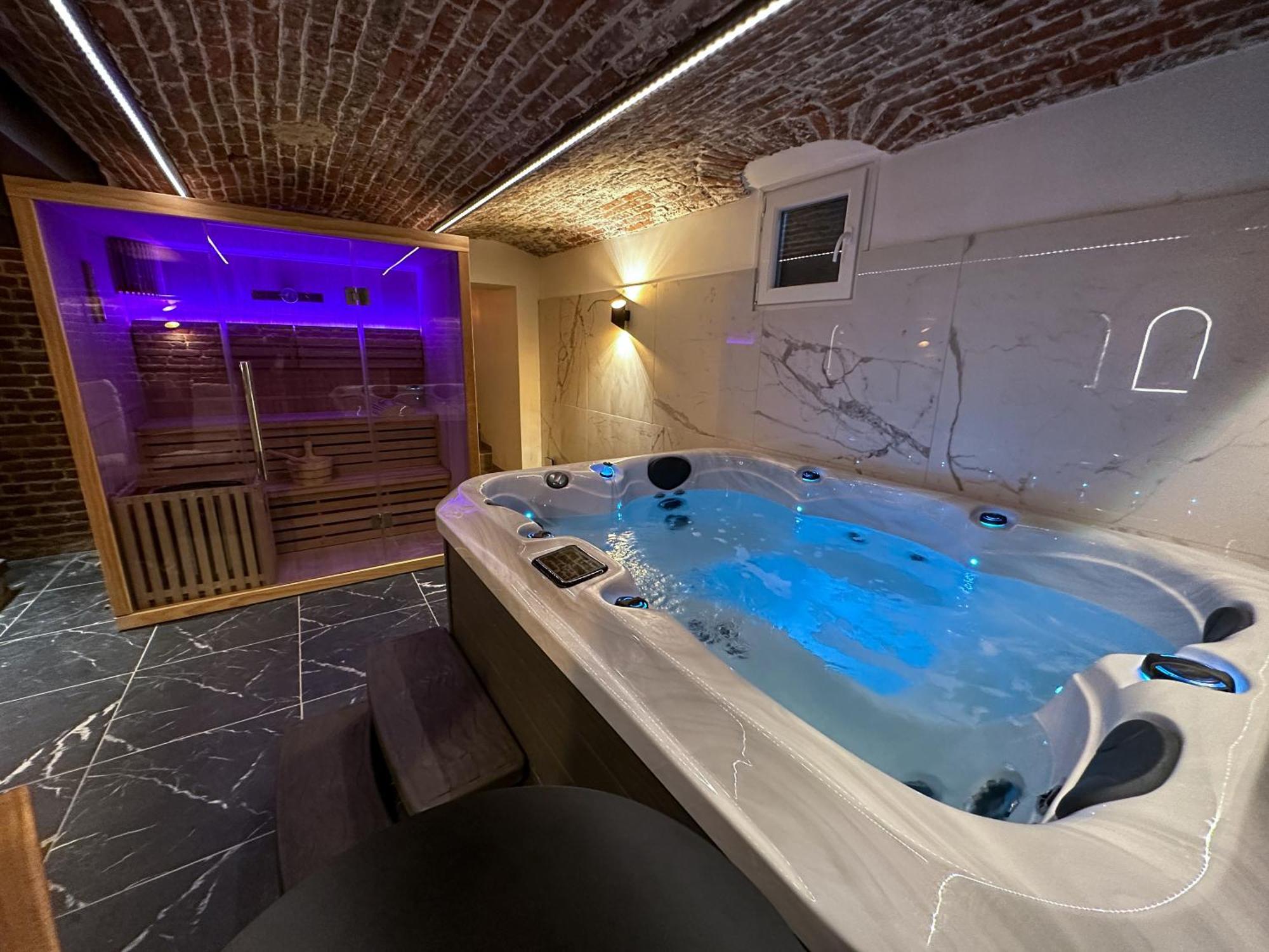 Le Bijou - Appartement, Sauna Et Jacuzzi - Lilla Esterno foto